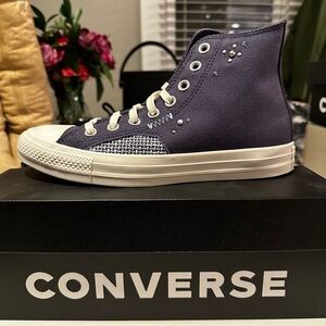 NIB Converse high tops W 8.5, UK 6.5